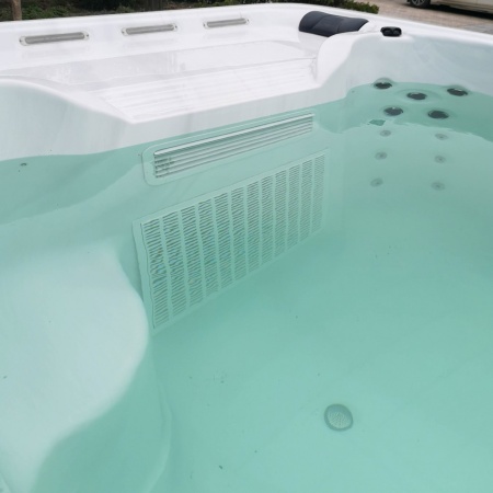 СПА бассейн с противотоком Bigeer Мино BG-6623 СПА бассейн с противотоком Bigeer Мино BG-6623