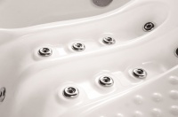 Гидромассажный спа-бассейн Sunrans SR816 Гидромассажный спа-бассейн Sunrans SR816