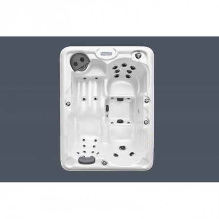 Спа бассейн Treesse Dubai Спа бассейн Treesse Dubai