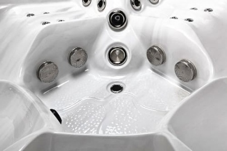 Гидромассажный спа-бассейн Sunrans SR877 Гидромассажный спа-бассейн Sunrans SR877